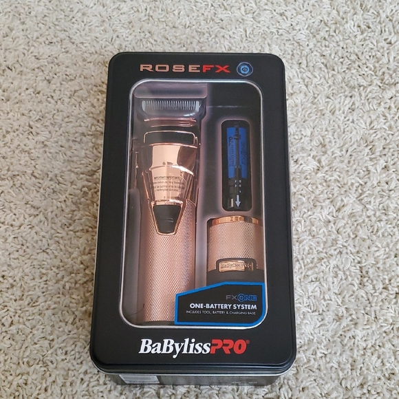 BaByliss Other - BaBylissPRO RoseFX All-Metal Interchangeable Battety Clipper.
